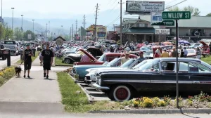 pigeon forge car show traffic